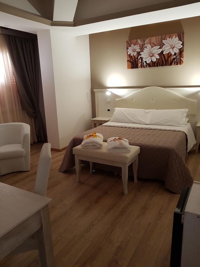 San Pietro Bed & Breakfast Mileto Exterior photo